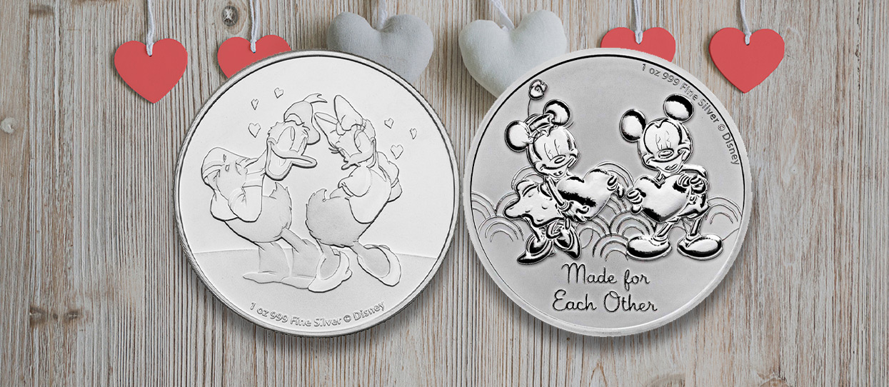 Las monedas de plata de Mickey y Minnie y Donald y Daisy, algunas de nuestras recomendaciones para regalar en San Valentín