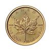 Perspectiva frontal de la cruz de la moneda de oro Maple Leaf de 1/4oz de 2025, con la hoja de arce en el centro de la pieza