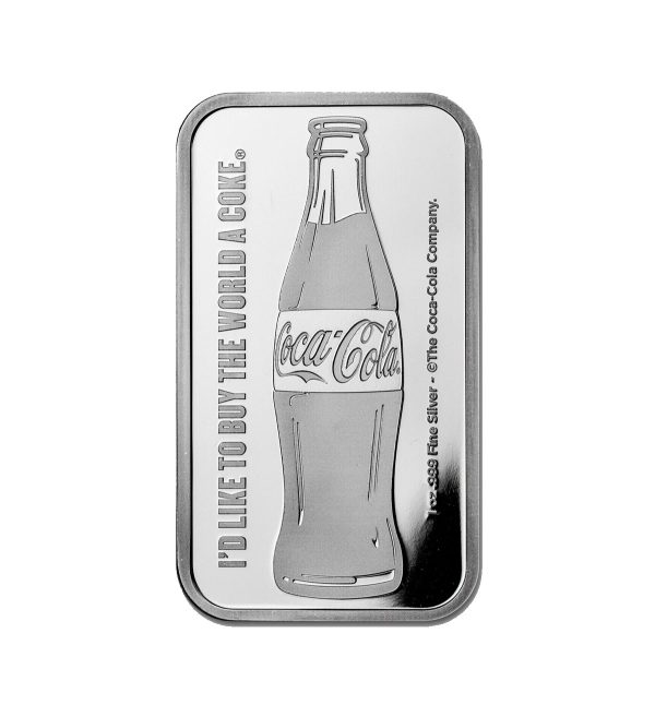 Lingote-de-plata-Coca-Cola-de-1oz Perspectiva frontal del anverso del lingote de plata Coca Cola de 1oz de 2024, que muestra la icónica botella de la bebida azucarada