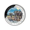 moneda-elefante-somalia-plata-policromada-1oz-2026 Perspectiva frontal de la moneda de plata Elefante de Somalia de 1oz de 2026, que muestra a dos elefantes bebiendo en un lago a color