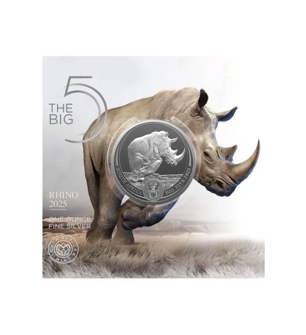 packaging-moneda-rinoceronte-plata-1oz-2025 Perspectiva frontal del packaging de la moneda de plata Rinoceronte de 1oz de 2025 de la colección Big Five, que muestra a color el animal en el mismo escenario que aparece en la moneda
