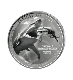 Perspectiva frontal de la cruz de la moneda de plata Megalodon de 1oz de 2025, que muestra al animal comiéndose a otro